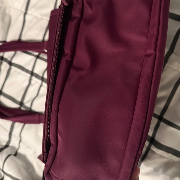 IHKWIP- Haul it all tote- Merlot - Picture 4 of 7